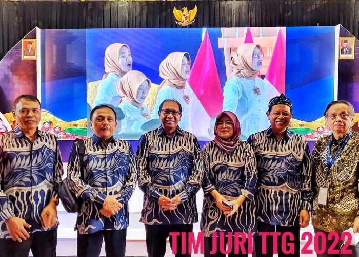Kegiatan Dosen : Juri Teknologi Tepat Guna Nusantara XXIII di Cirebon