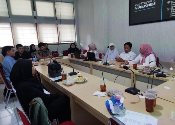 Kegiatan Kunjungan Mahasiswa Agribisnis UPN “Veteran” Jawa Timur di Universitas Sebelas Maret: Kolaborasi Riset Inovatif 2024