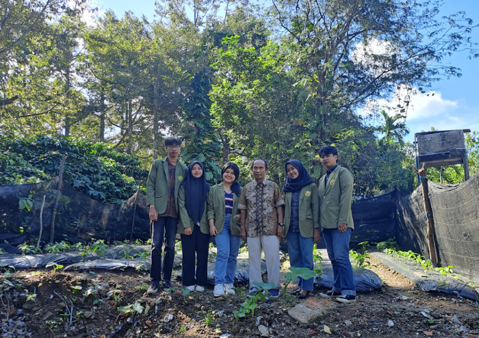 Mahasiswa Agribisnis UPN ”Veteran Jawa Timur” Meningkatkan Produktivitas Lahan di Agrowisata PT Harta Mulia dalam Mendukung SDGs 12 (Sustainable Development Goals)