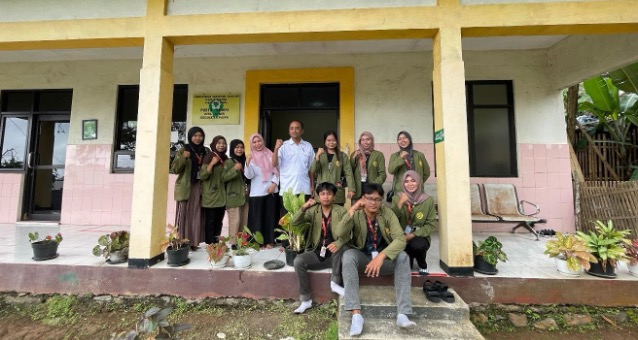 Partisipasi ke Masyarakat Melalui Kegiatan Posyandu Desa Kemiri