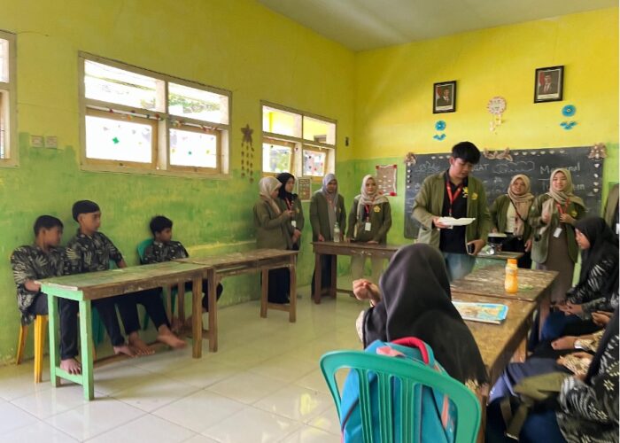 Mahasiswa Gelar Pelatihan Pembuatan Keripik Gedebog Pisang