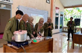 Pengembangan Produk Olahan Susu Sapi di Desa Kemiri